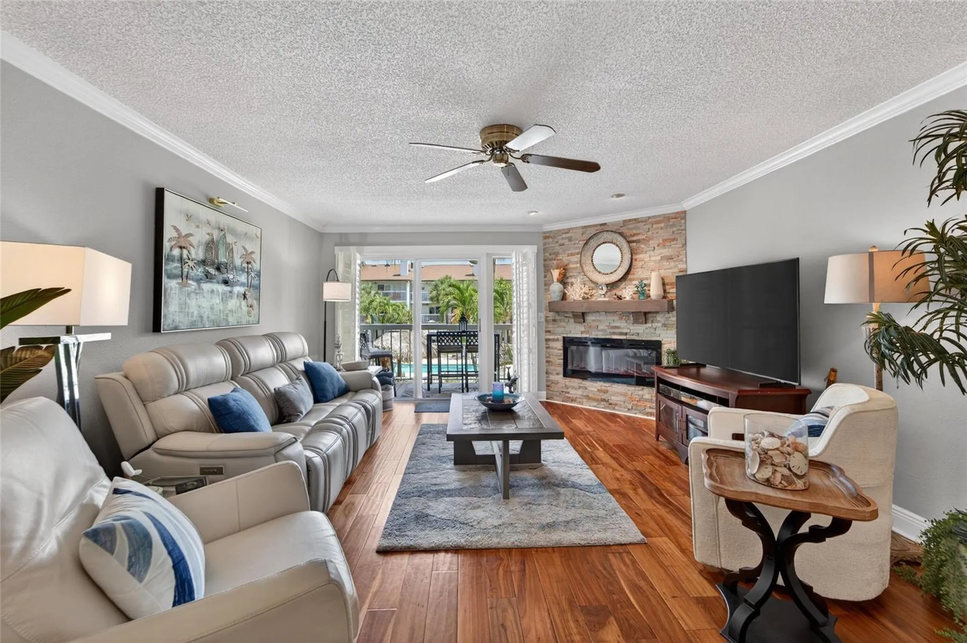 394 Madeira Circle St Petersburg FL 33715