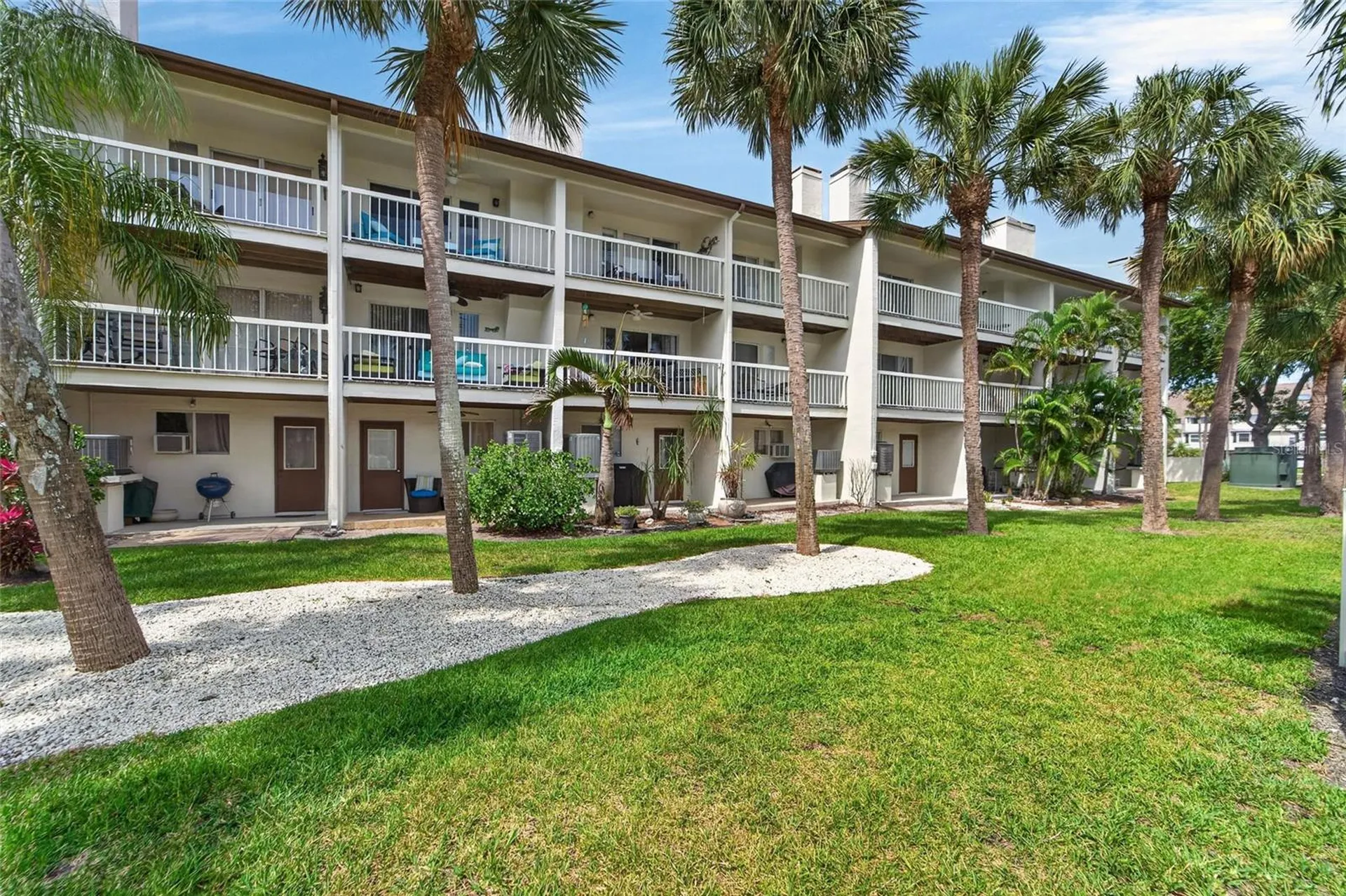 394 Madeira Circle St Petersburg FL 33715