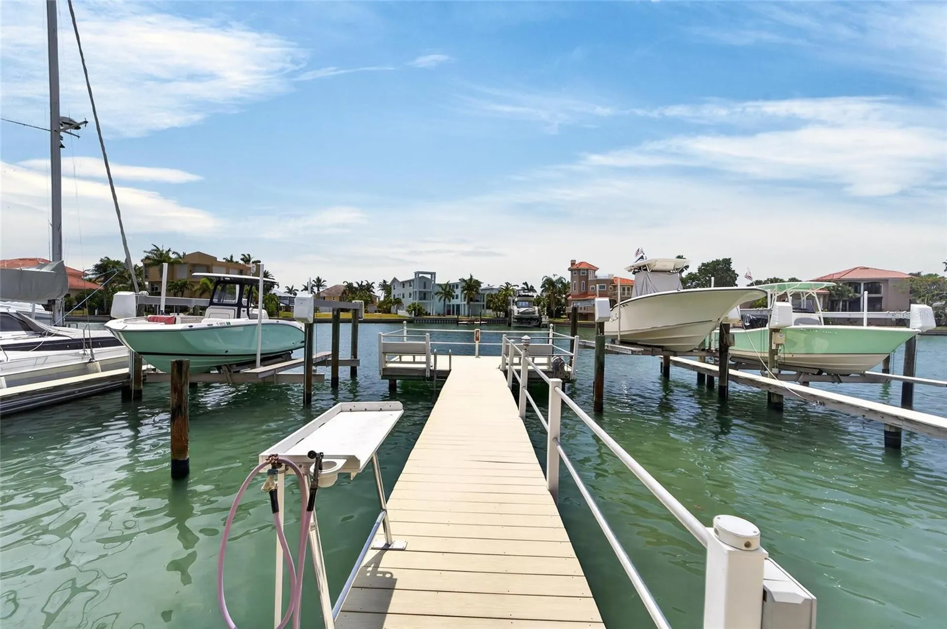 394 Madeira Circle St Petersburg FL 33715