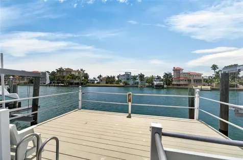 394 Madeira Circle St Petersburg FL 33715