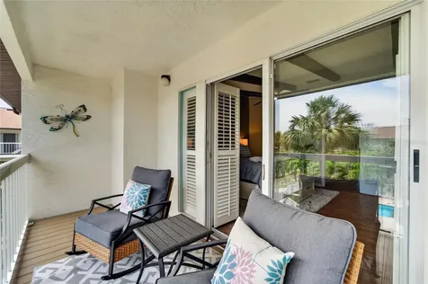 394 Madeira Circle St Petersburg FL 33715