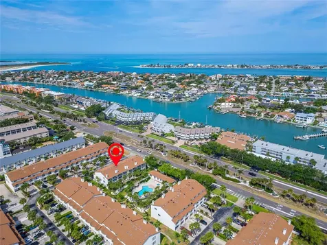 394 Madeira Circle St Petersburg FL 33715
