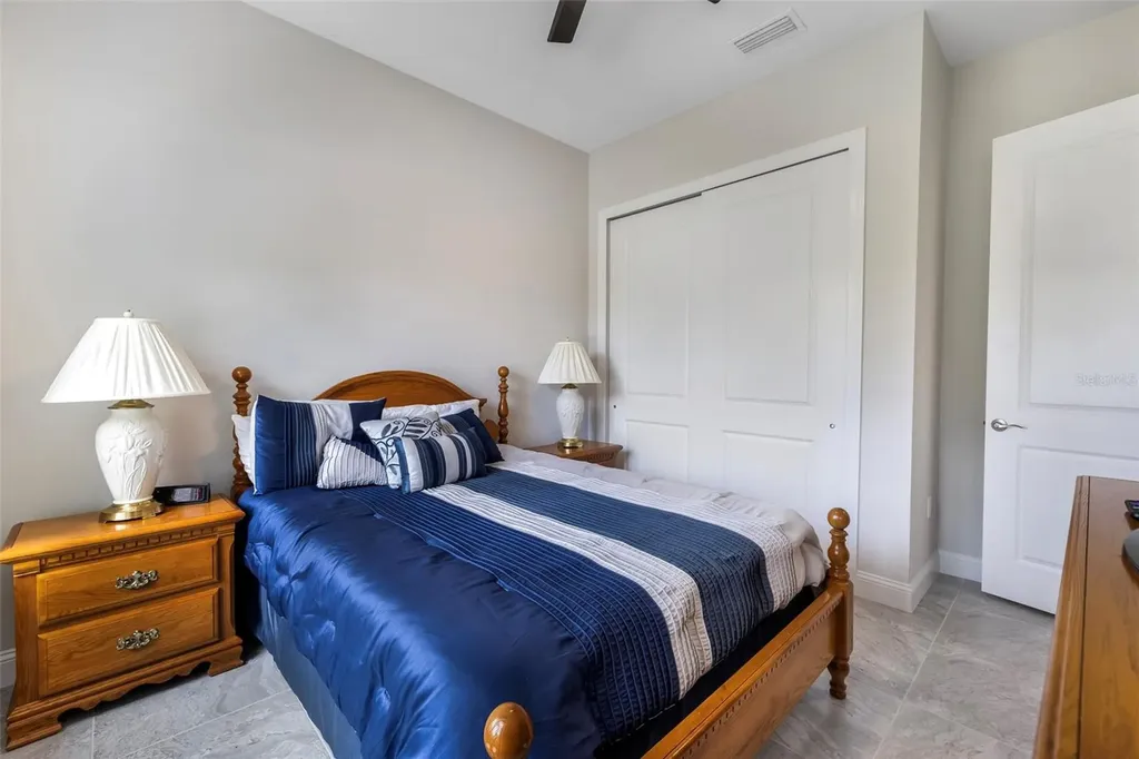 5 Lakeside Place E Palm Coast FL 32137