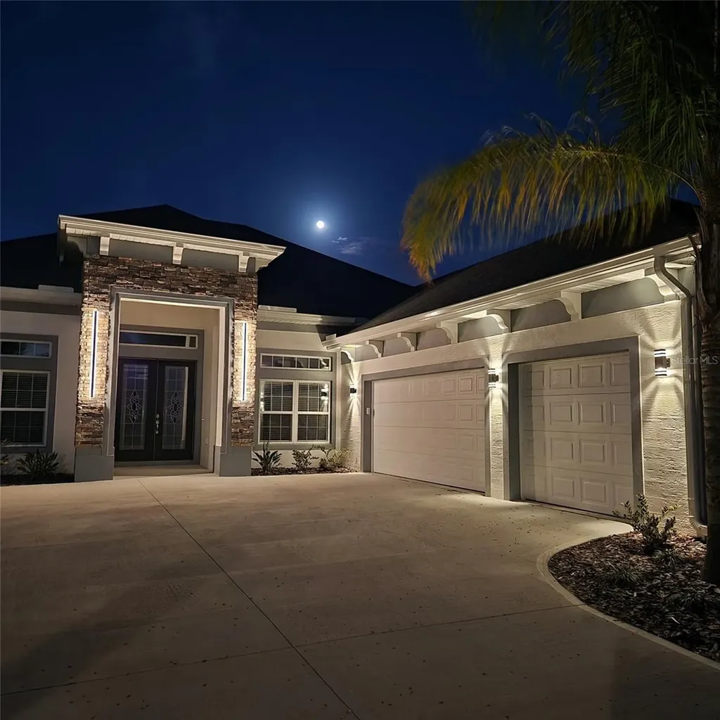 5 Lakeside Place E Palm Coast FL 32137