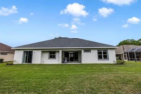 5 Lakeside Place E Palm Coast FL 32137