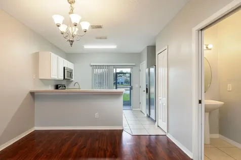 425 Wilton Circle Sanford FL 32773