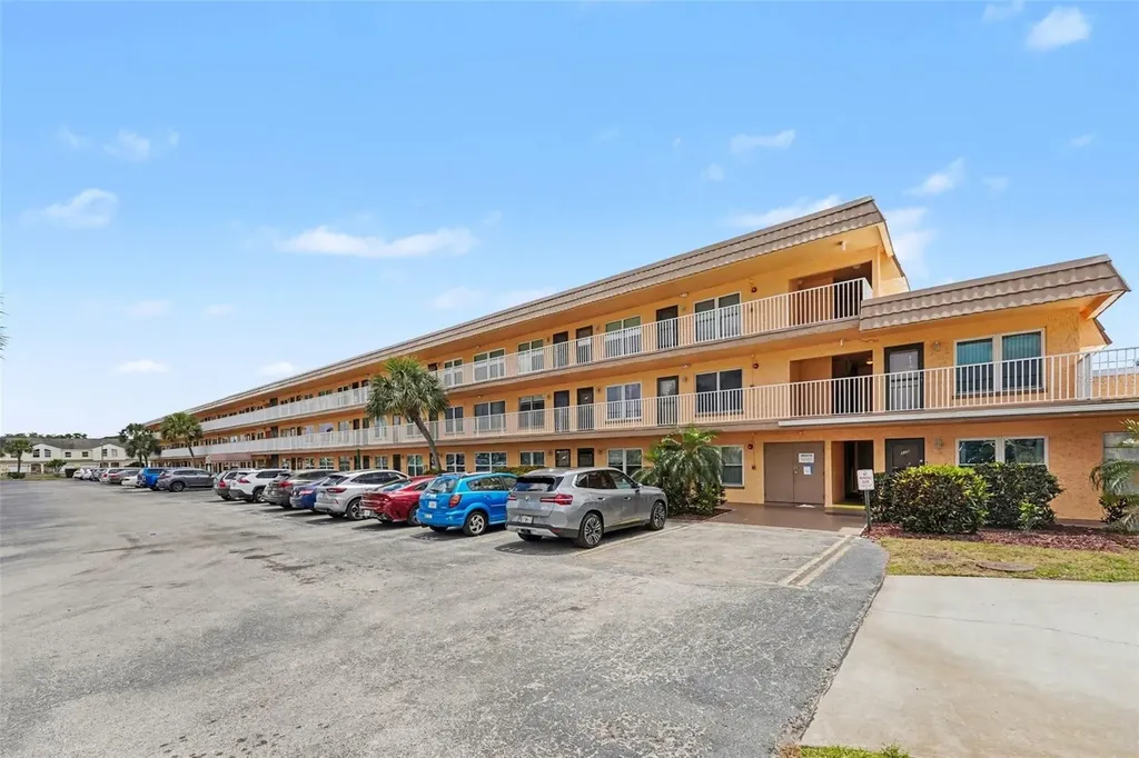 6400 46th Avenue N Kenneth City FL 33709