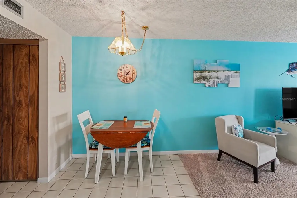 6400 46th Avenue N Kenneth City FL 33709
