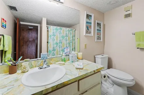 6400 46th Avenue N Kenneth City FL 33709