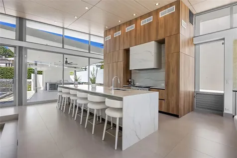 A5 Meadow Lane Guaynabo PR 00966