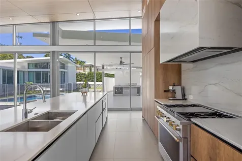 A5 Meadow Lane Guaynabo PR 00966