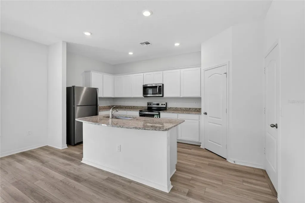 13485 Leaping Water Way Astatula FL 34705