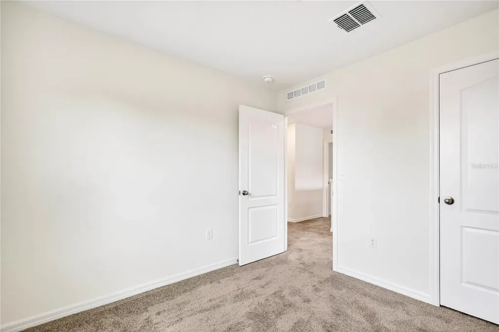 13485 Leaping Water Way Astatula FL 34705