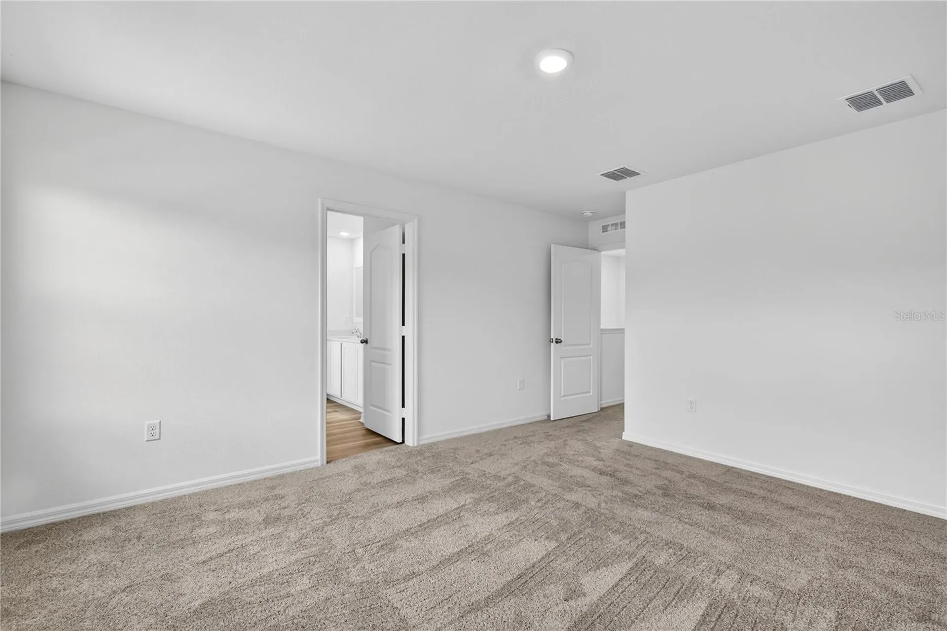 13485 Leaping Water Way Astatula FL 34705