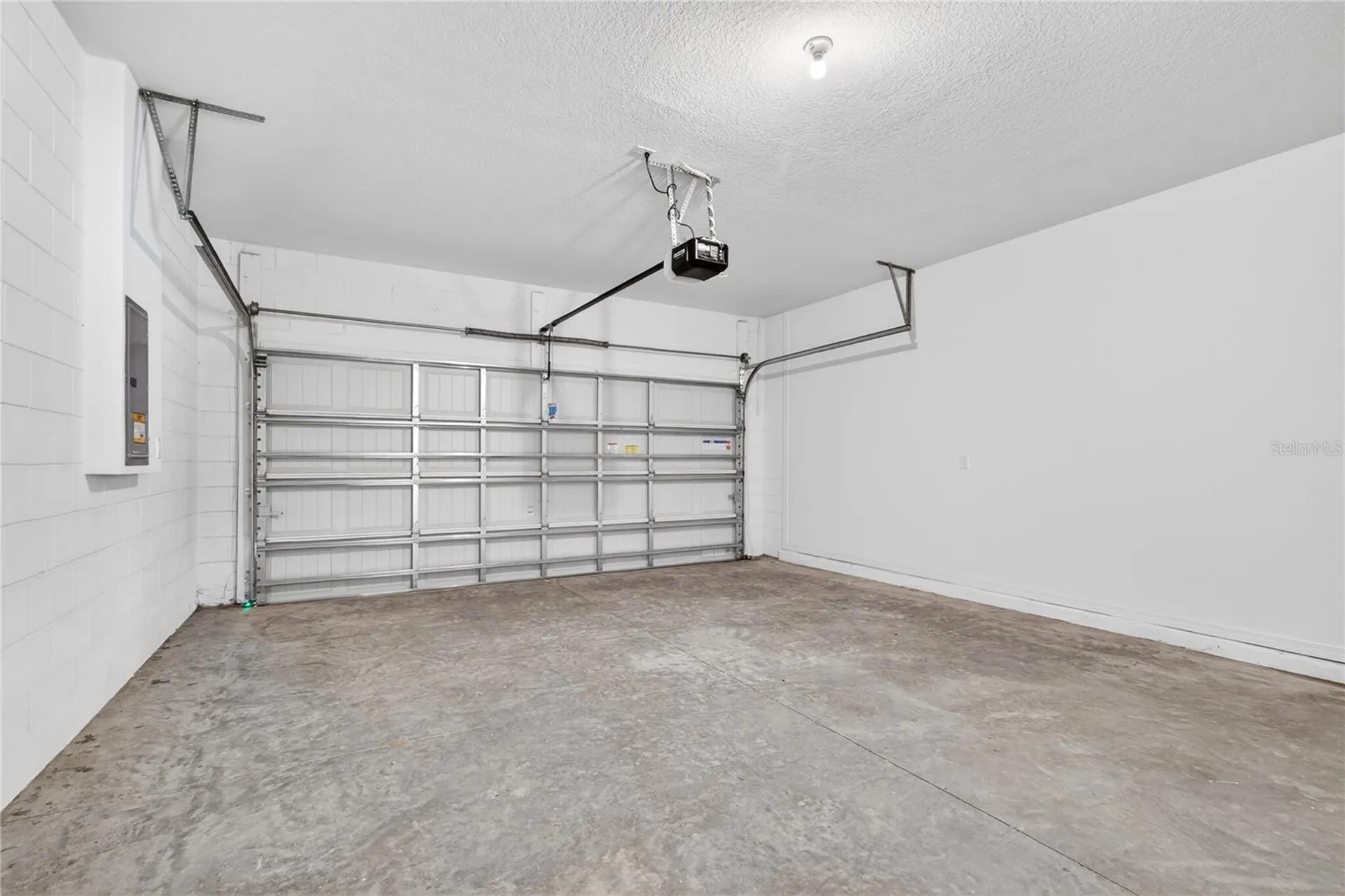 13485 Leaping Water Way Astatula FL 34705