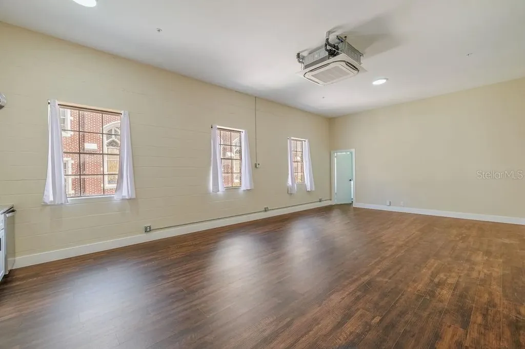 306 W Wisconsin Avenue Deland FL 32720