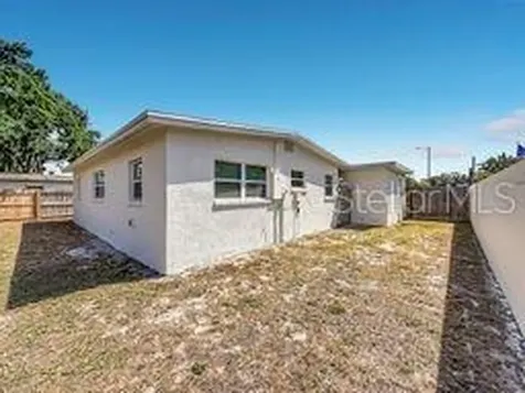4305 Wallace Circle Tampa FL 33611