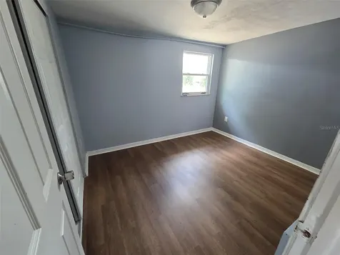 5206 7th Street Zephyrhills FL 33542