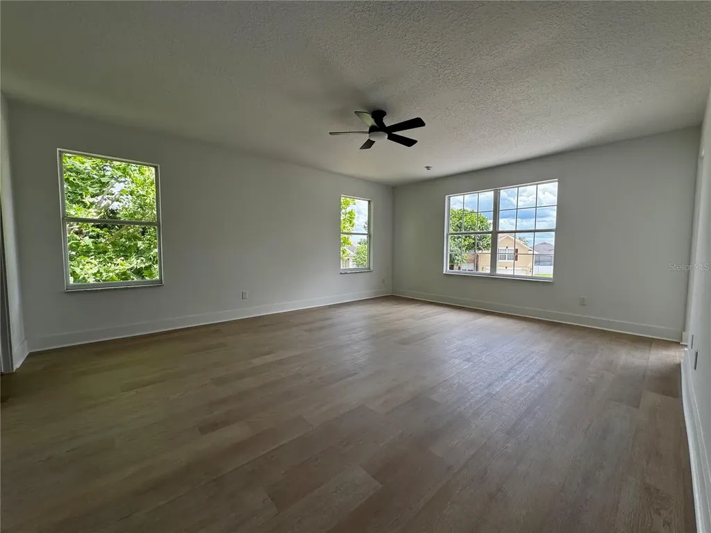 219 Largovista Drive Oakland FL 34787