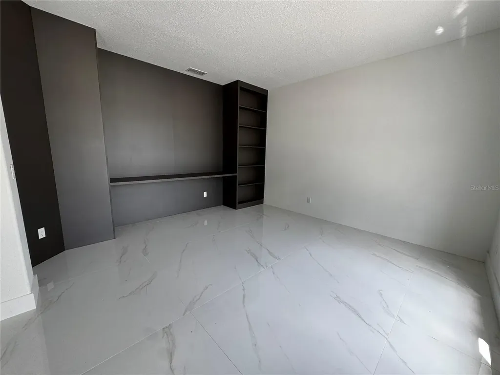 219 Largovista Drive Oakland FL 34787