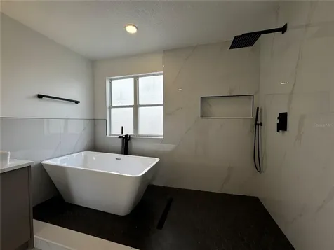 219 Largovista Drive Oakland FL 34787