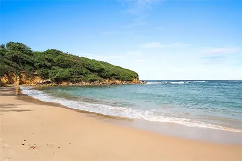 86 Lakeside Villas Vega Alta PR 00692