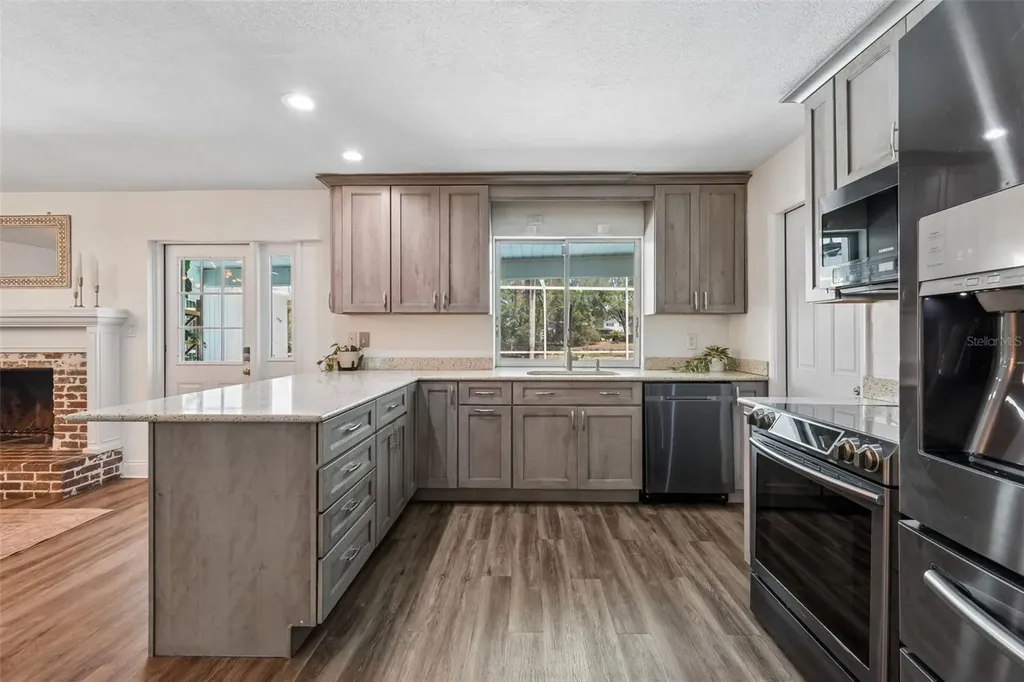 2540 Lake Ellen Circle Tampa FL 33618