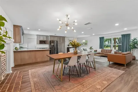 2540 Lake Ellen Circle Tampa FL 33618