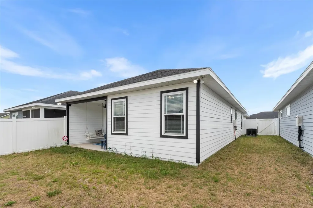 24586 SW 17th Place Newberry FL 32669