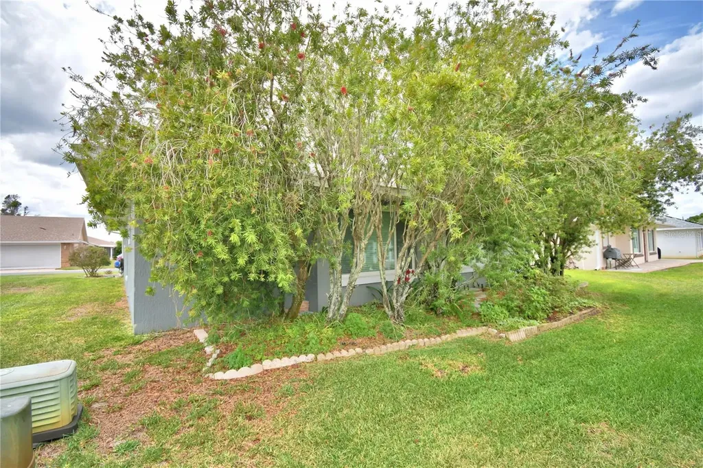 679 Sweetwater Way E Haines City FL 33844