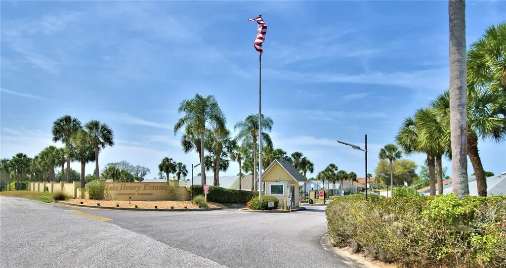 679 Sweetwater Way E Haines City FL 33844