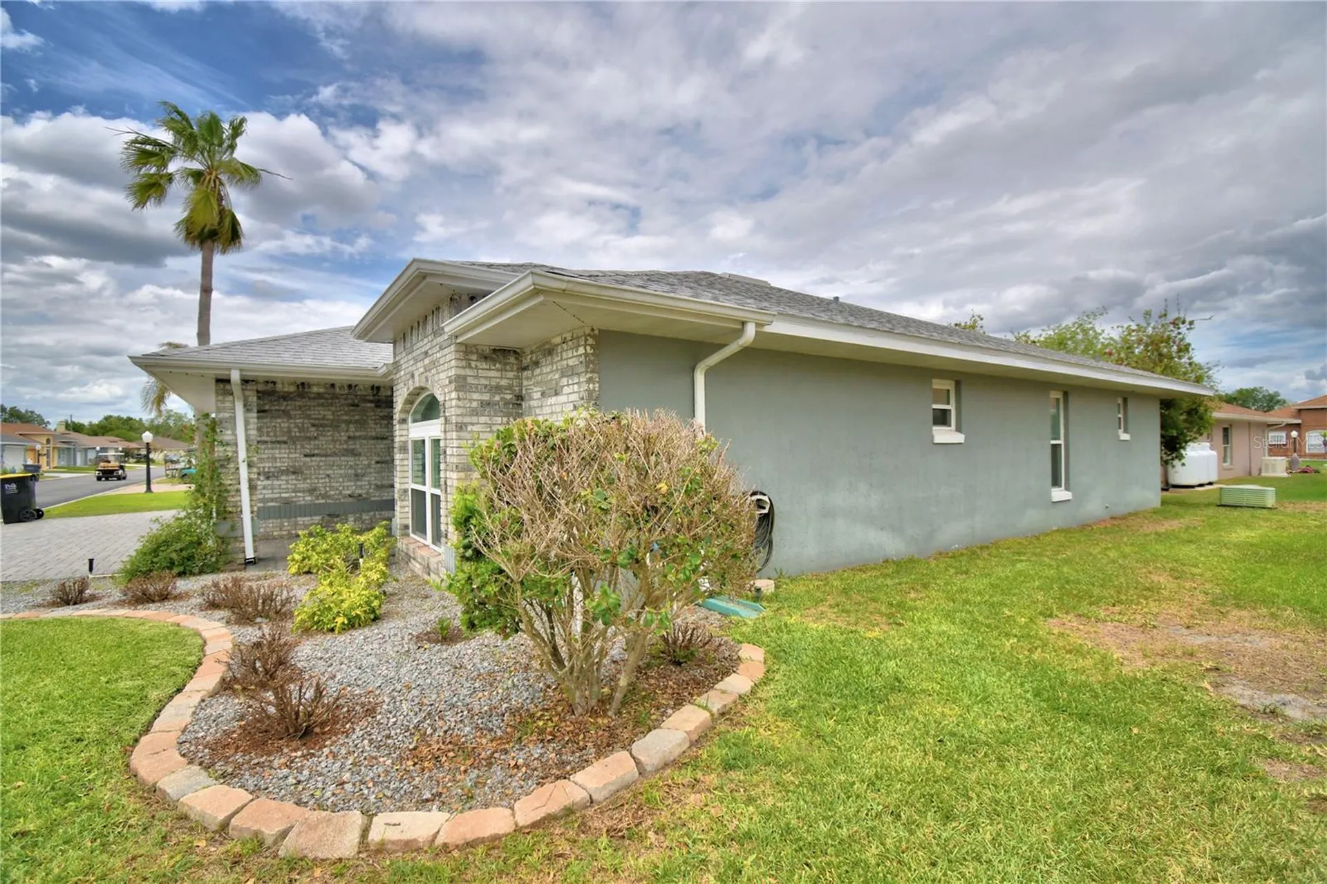 679 Sweetwater Way E Haines City FL 33844