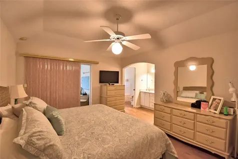 679 Sweetwater Way E Haines City FL 33844