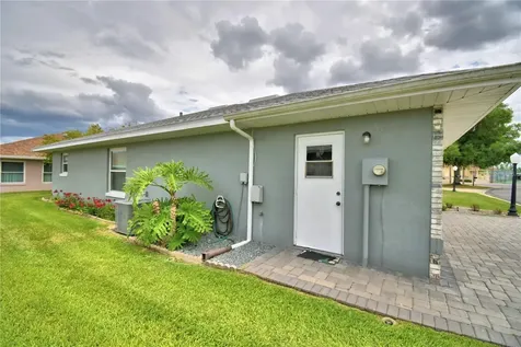 679 Sweetwater Way E Haines City FL 33844