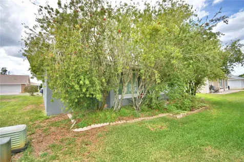 679 Sweetwater Way E Haines City FL 33844