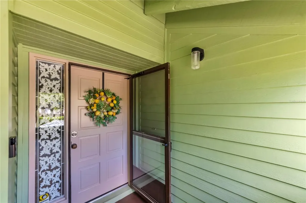 4114 Pinelake Lane Tampa FL 33618