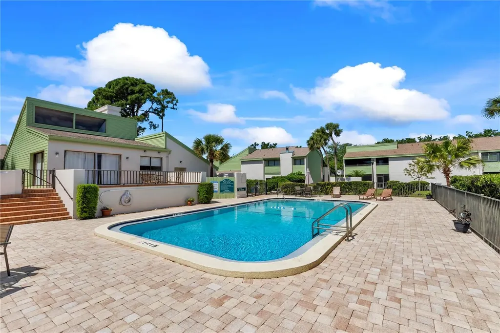 4114 Pinelake Lane Tampa FL 33618
