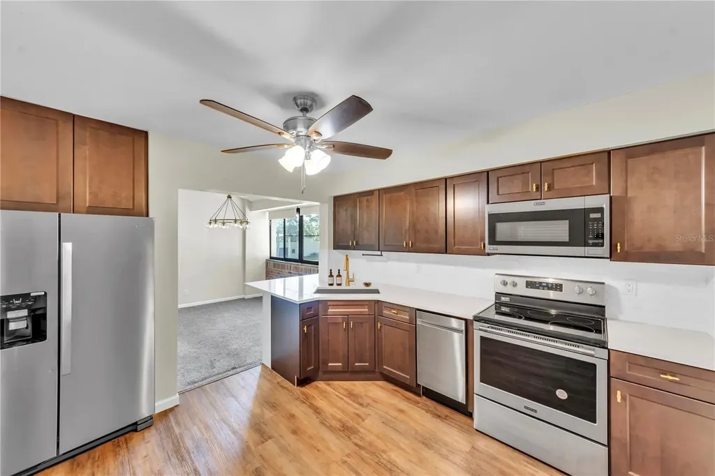 4114 Pinelake Lane Tampa FL 33618