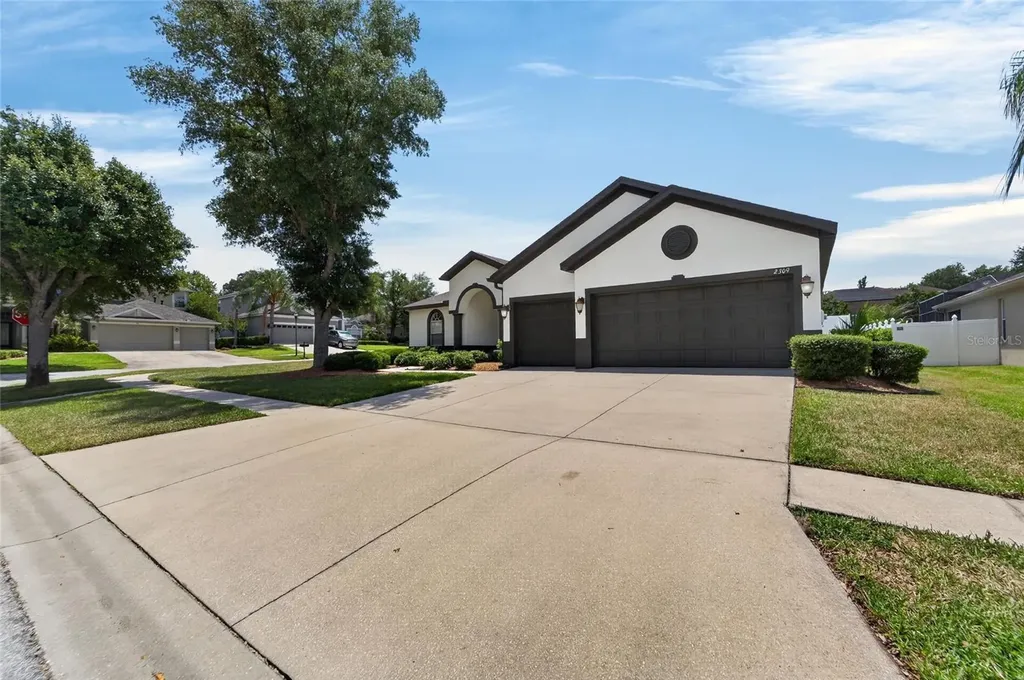 2309 Silver Trumpet Court Valrico FL 33594