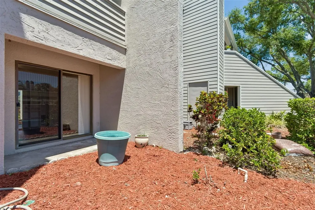 8737 Bardmoor Place Seminole FL 33777