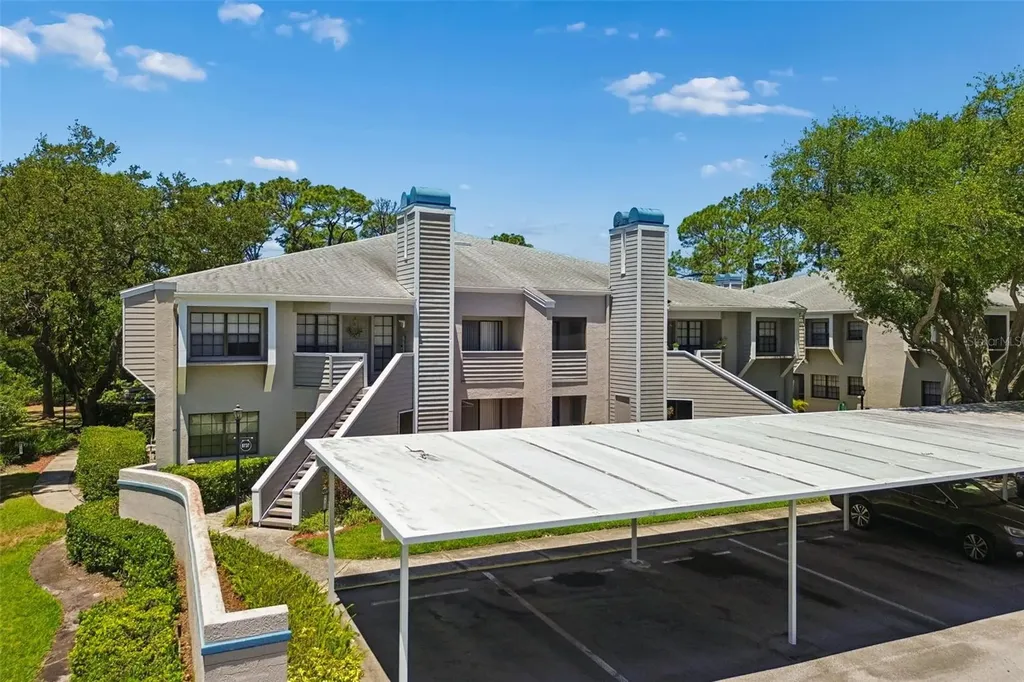 8737 Bardmoor Place Seminole FL 33777