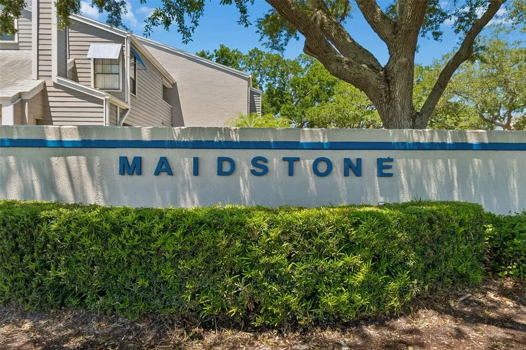 8737 Bardmoor Place Seminole FL 33777