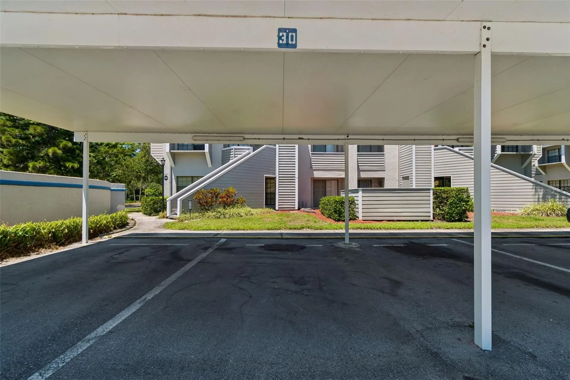 8737 Bardmoor Place Seminole FL 33777