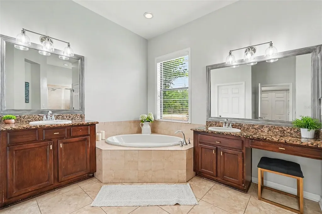 3220 Majestic View Drive Lutz FL 33558