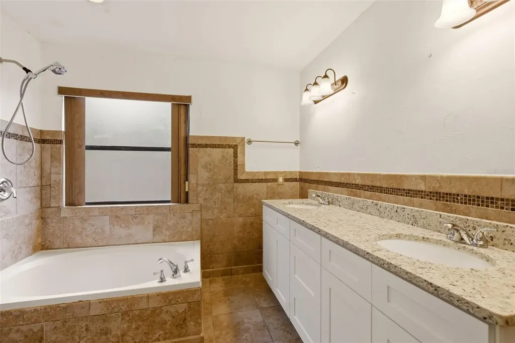 205 Angeles Road Debary FL 32713