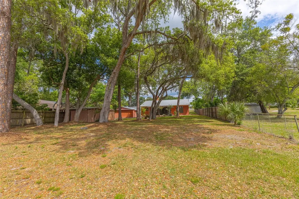 205 Angeles Road Debary FL 32713