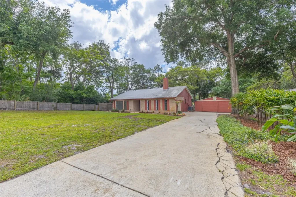 205 Angeles Road Debary FL 32713