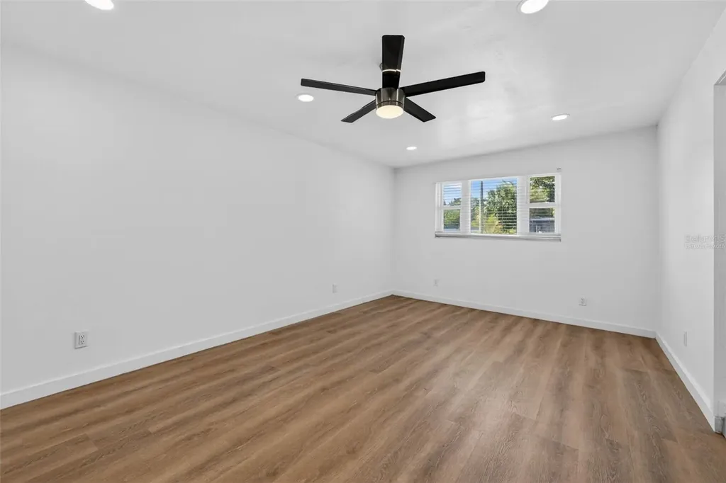 4413 W Rogers Avenue Tampa FL 33611