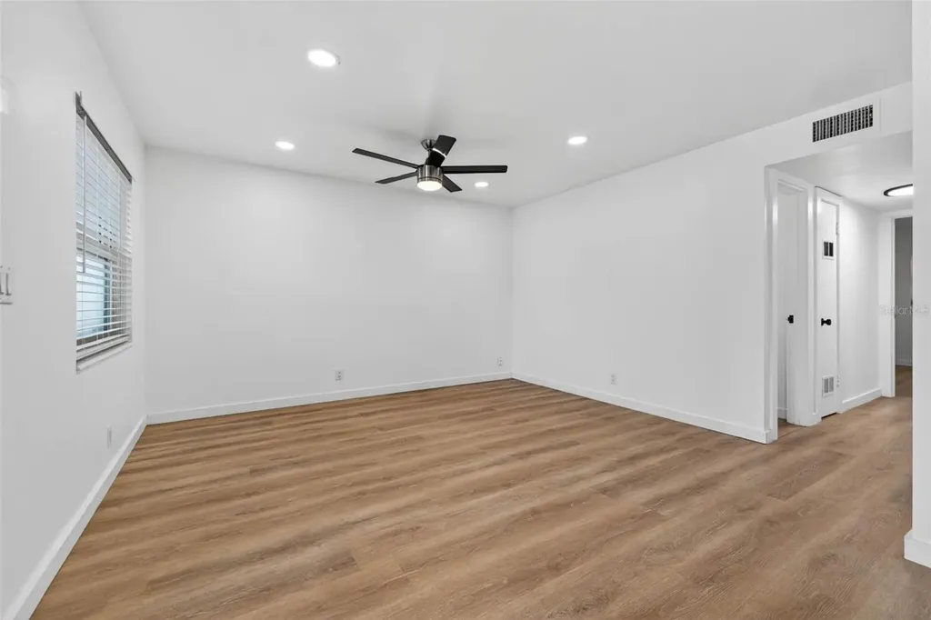 4413 W Rogers Avenue Tampa FL 33611