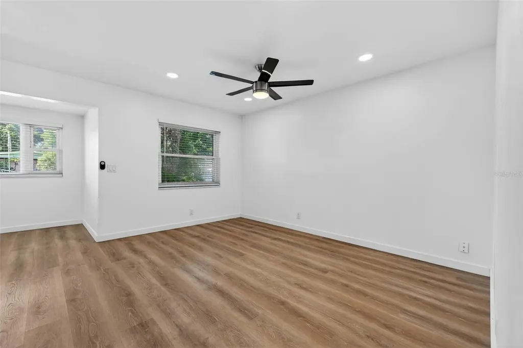 4413 W Rogers Avenue Tampa FL 33611